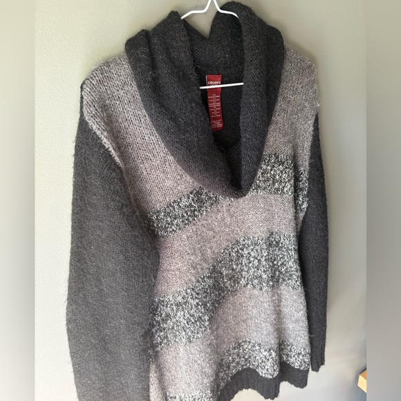 Olsen Europe, size L, over sized, wool/mohair/alpaca cowl neck sweater - Picture 3 of 4